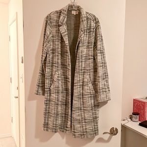 White/black/gray coatigan. NWOT.